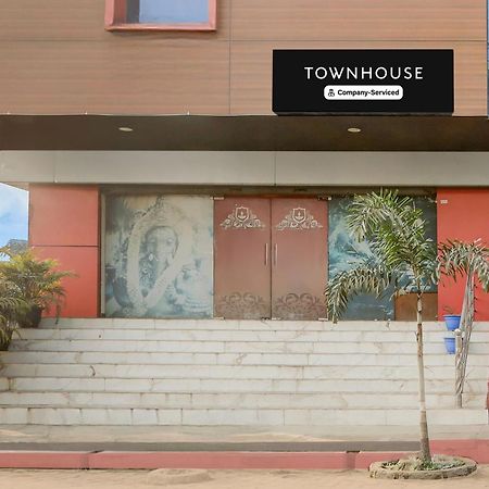 Super Townhouse Gida Near Rto Office Hotel Gorakhpur Exterior foto