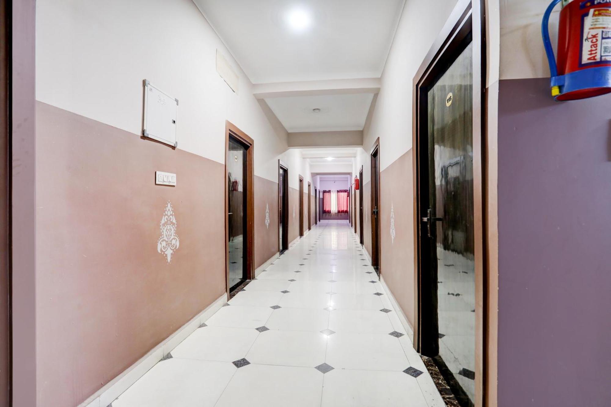 Super Townhouse Gida Near Rto Office Hotel Gorakhpur Exterior foto