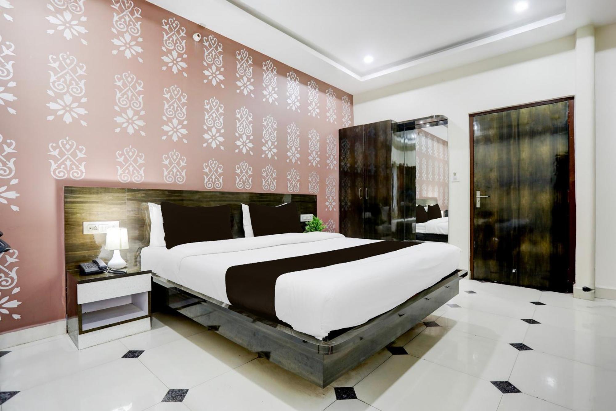 Super Townhouse Gida Near Rto Office Hotel Gorakhpur Exterior foto
