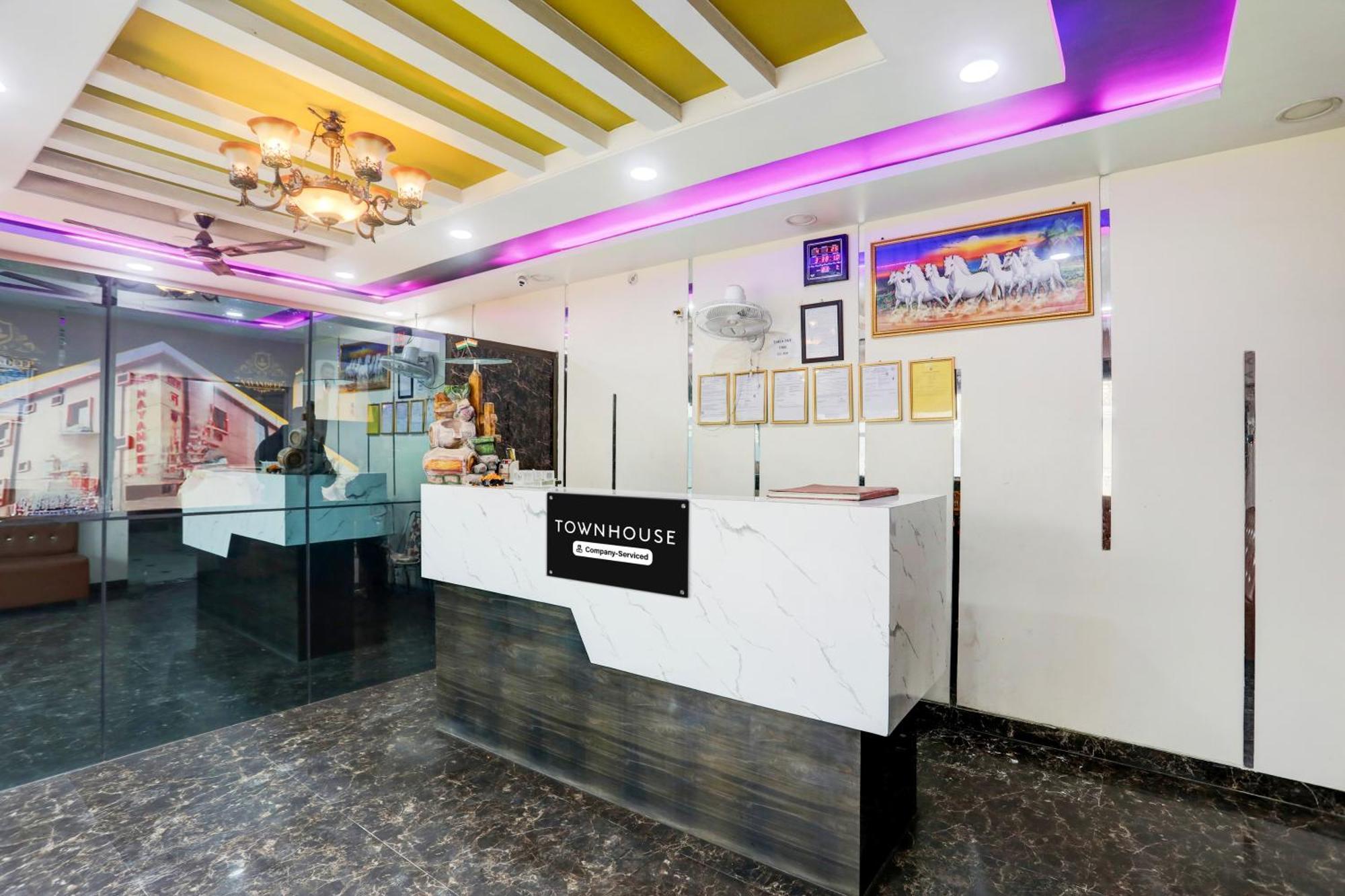 Super Townhouse Gida Near Rto Office Hotel Gorakhpur Exterior foto