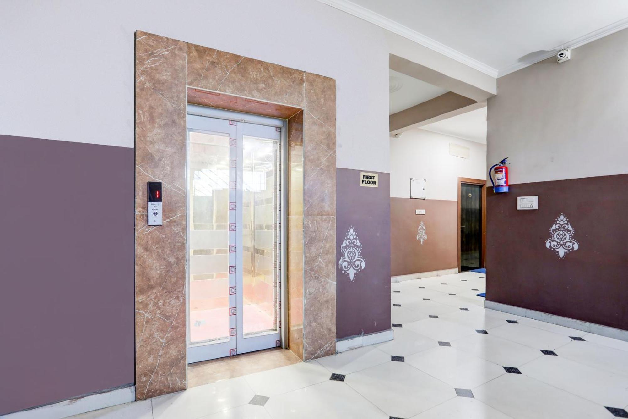 Super Townhouse Gida Near Rto Office Hotel Gorakhpur Exterior foto