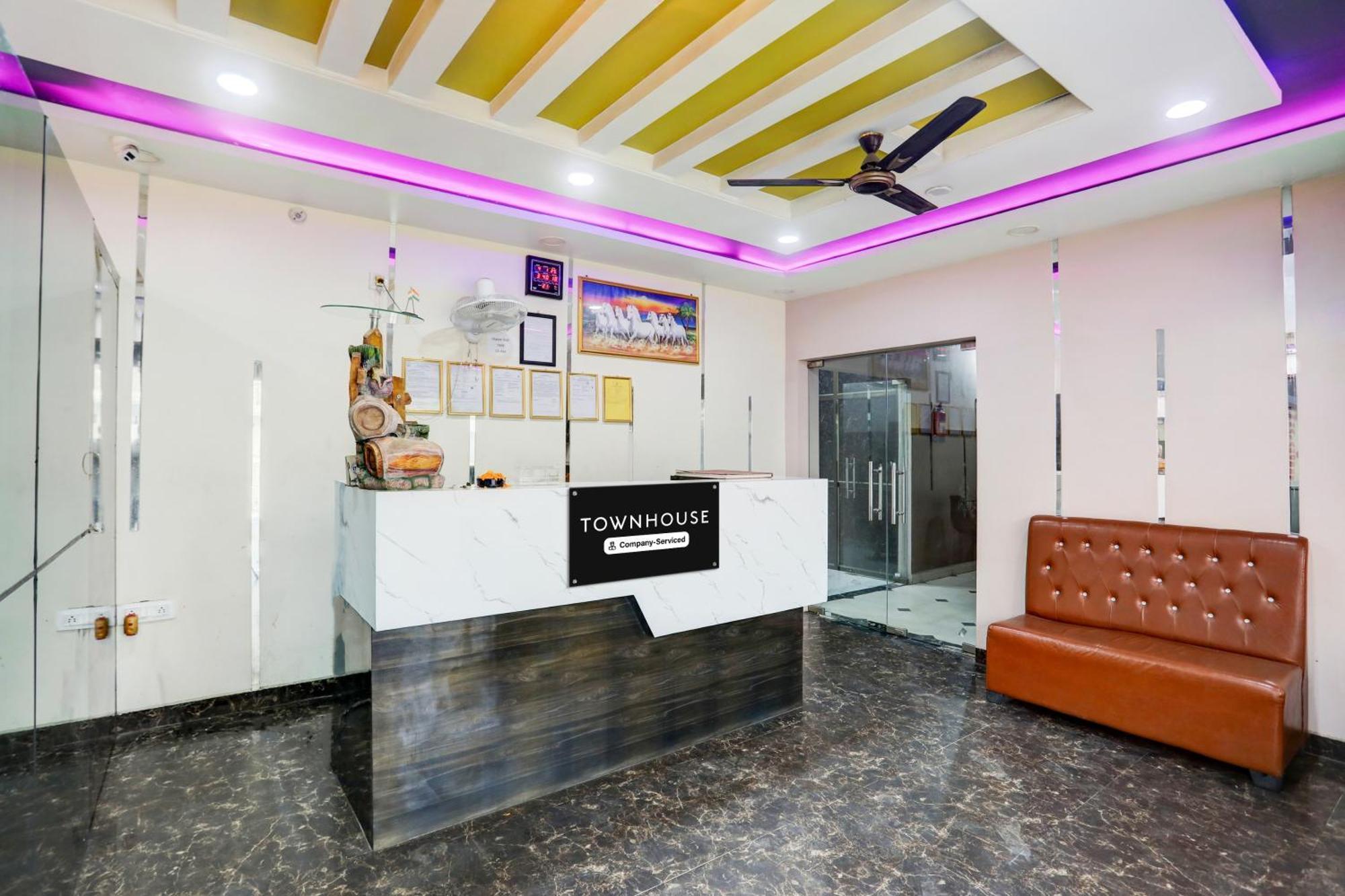 Super Townhouse Gida Near Rto Office Hotel Gorakhpur Exterior foto